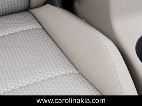 New 2025 Kia Soul LX image 24