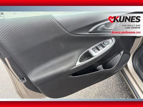 Used 2025 Chevrolet Malibu LT FWD image 15