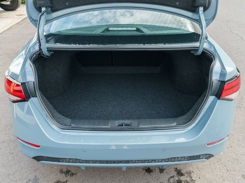 New 2025 Nissan Sentra SV image 7