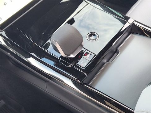 New 2026 Land Rover Range Rover Sport SE image 15