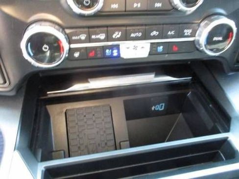 Used 2023 Ford F250 Lariat w/ Lariat Ultimate Package image 19