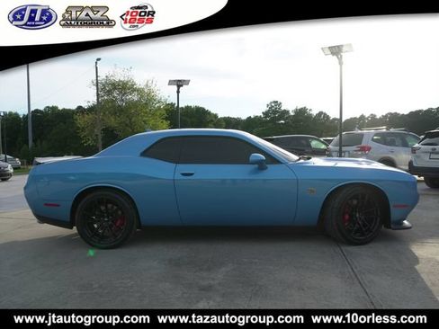 Used 2019 Dodge Challenger R/T Scat Pack w/ 1320 Drag Pack RWD image 12