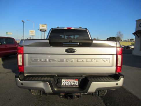 Used 2020 Ford F250 Lariat image 5
