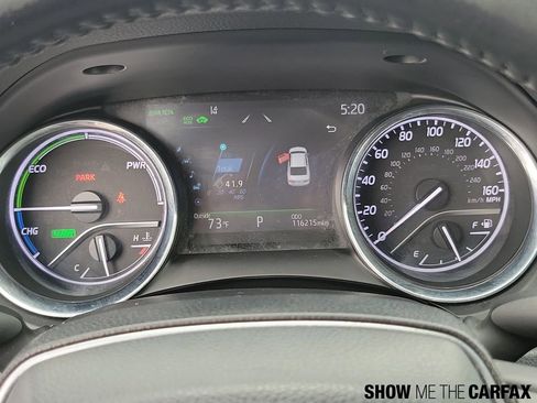 Used 2020 Toyota Camry XLE FWD image 25