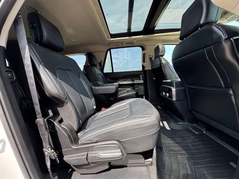 Used 2019 Ford Expedition Max Platinum AWD/4WD image 14