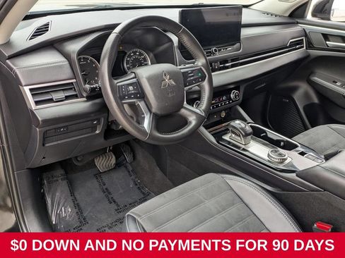 Used 2025 Mitsubishi Outlander SE AWD/4WD image 14
