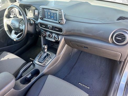 Used 2018 Hyundai Kona SEL w/ SEL Tech Package 02 image 27