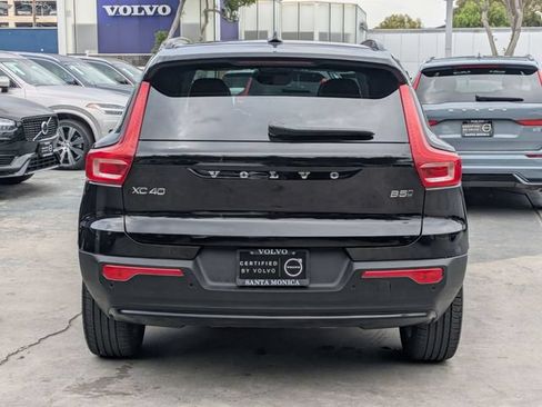 Used 2025 Volvo XC40 B5 Plus AWD/4WD image 4