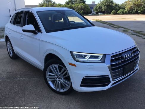 Used 2019 Audi Q5 2.0T Premium Plus w/ Premium Plus Package AWD/4WD image 4
