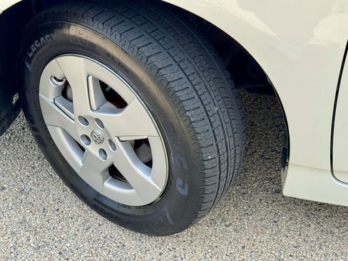 Used 2010 Toyota Prius Five image 35