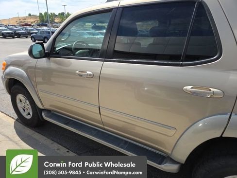 Used 2001 Toyota Sequoia SR5 AWD/4WD image 11