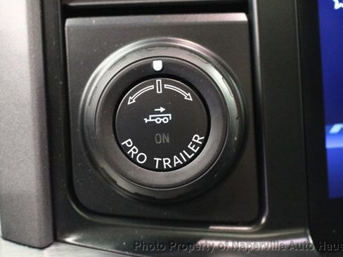 Used 2021 Ford F150 Lariat w/ Equipment Group 502A High image 22