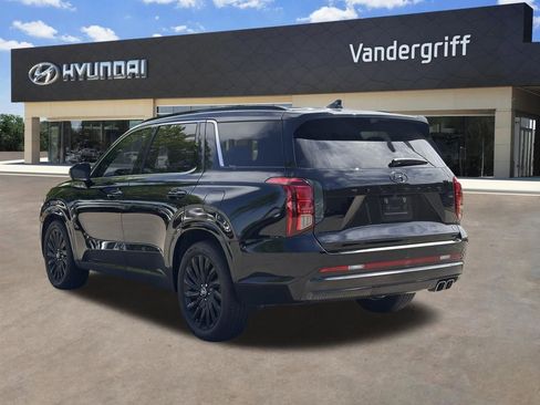 Used 2024 Hyundai Palisade Calligraphy image 12