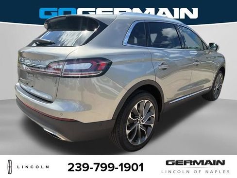 Used 2023 Lincoln Nautilus Reserve w/ Equipment Group 201A image 7