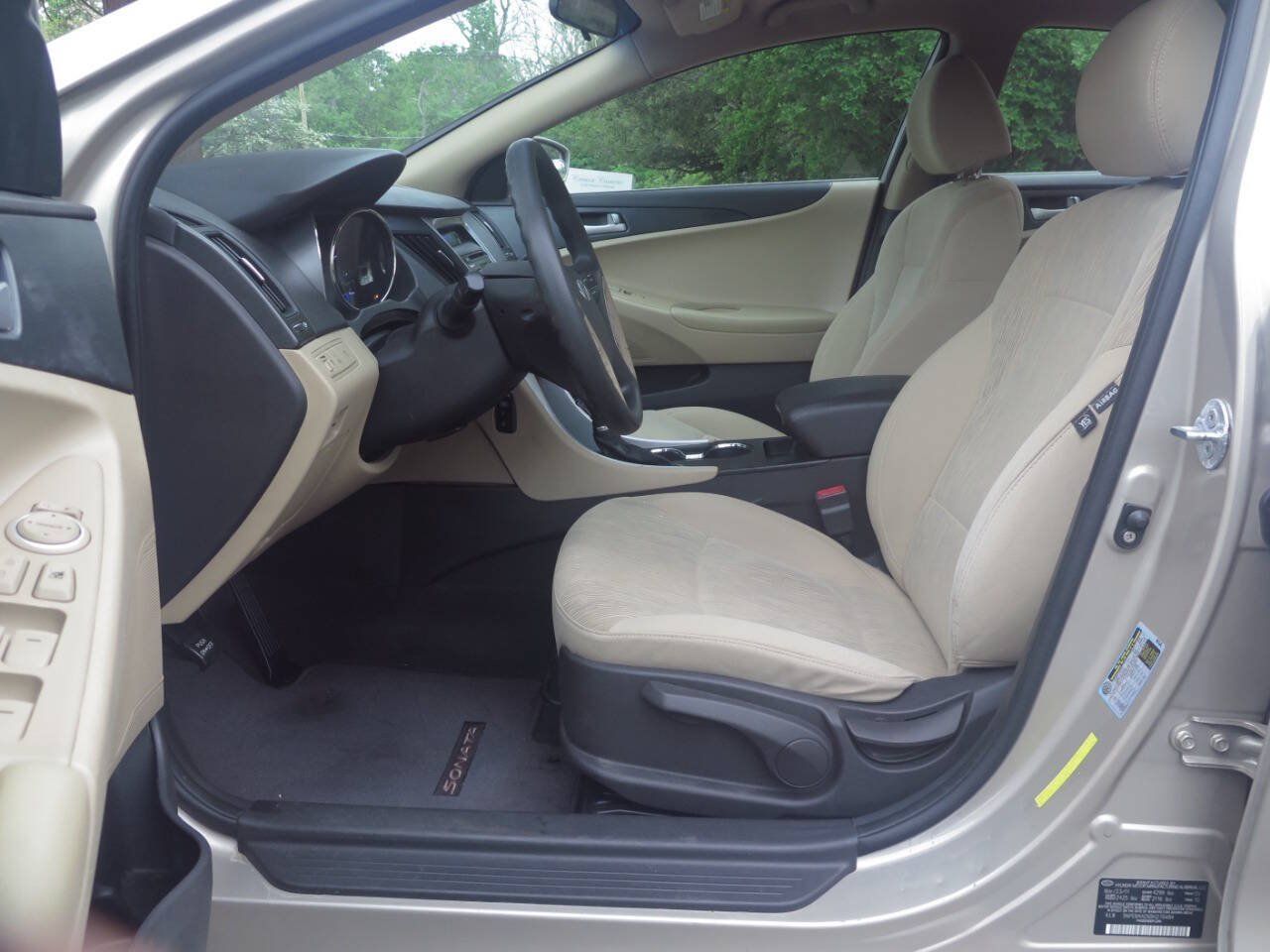 Used 2011 Hyundai Sonata GLS FWD image 10