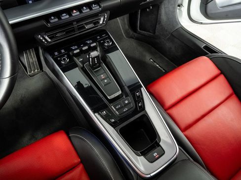 Certified 2021 Porsche 911 Turbo S image 17