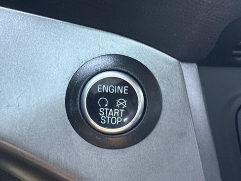 Used 2019 Ford Escape SEL FWD image 24