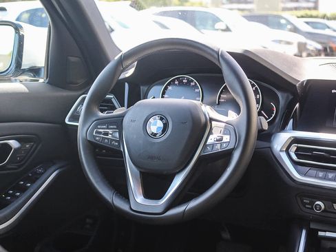 Used 2020 BMW 330i Sedan RWD image 15