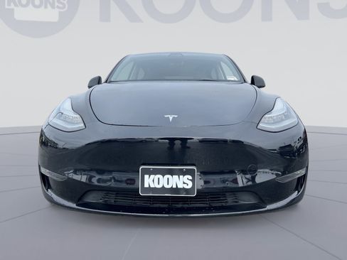 Used 2022 Tesla Model Y Long Range image 11