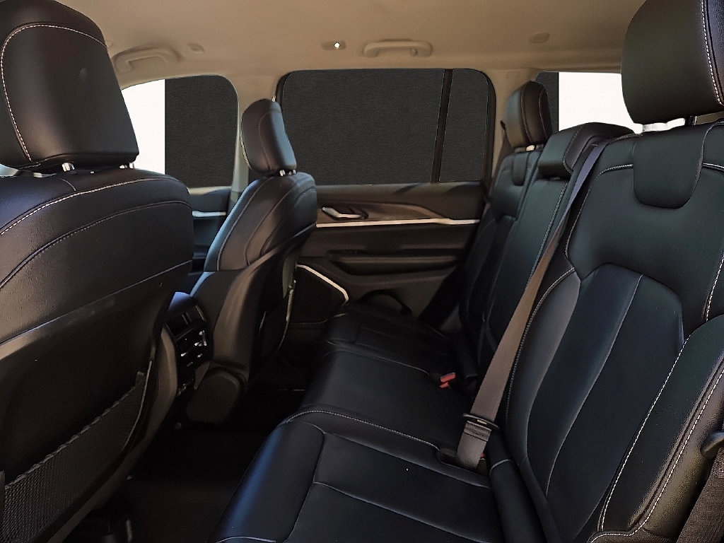 Used 2022 Jeep Grand Cherokee Limited RWD image 9
