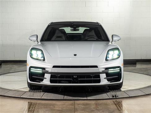 New 2026 Porsche Panamera Turbo image 6