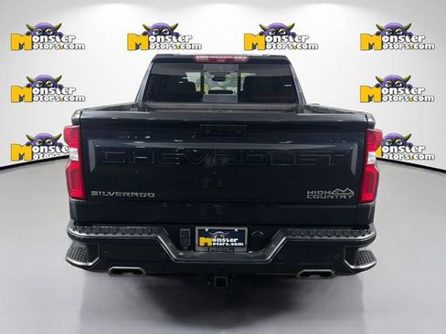Used 2023 Chevrolet Silverado 1500 High Country w/ High Country Premium Package AWD/4WD image 6