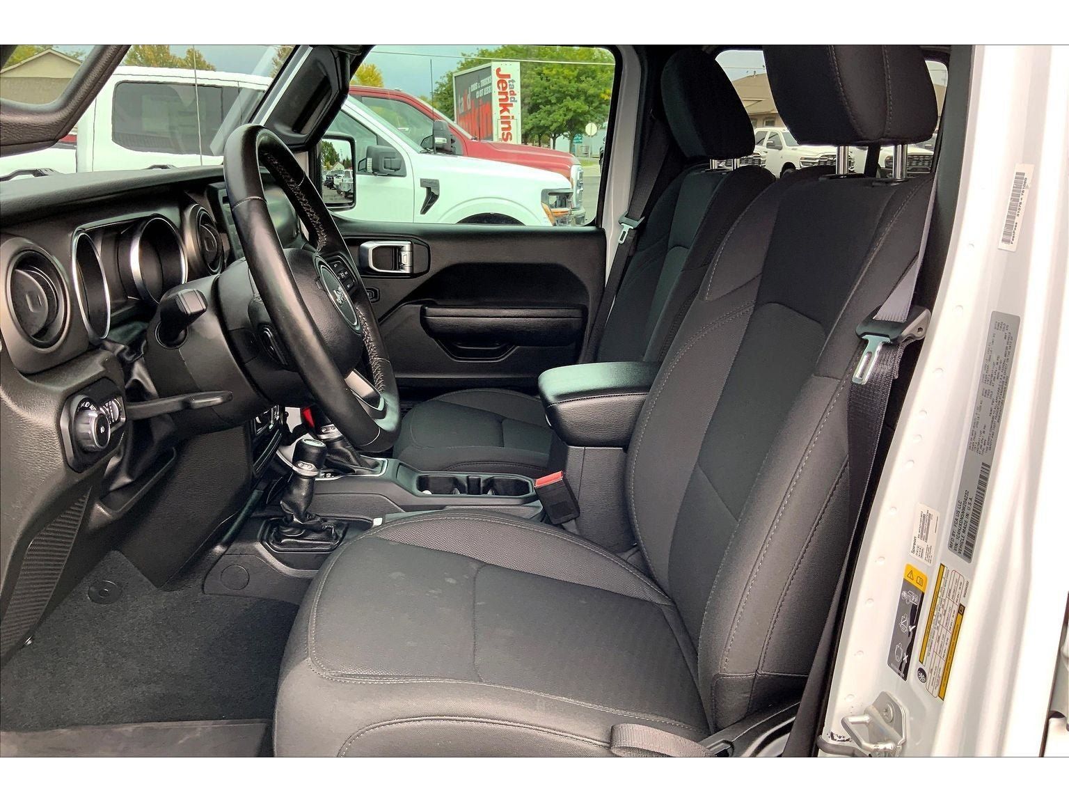 Used 2022 Jeep Wrangler Unlimited Sport AWD/4WD image 25
