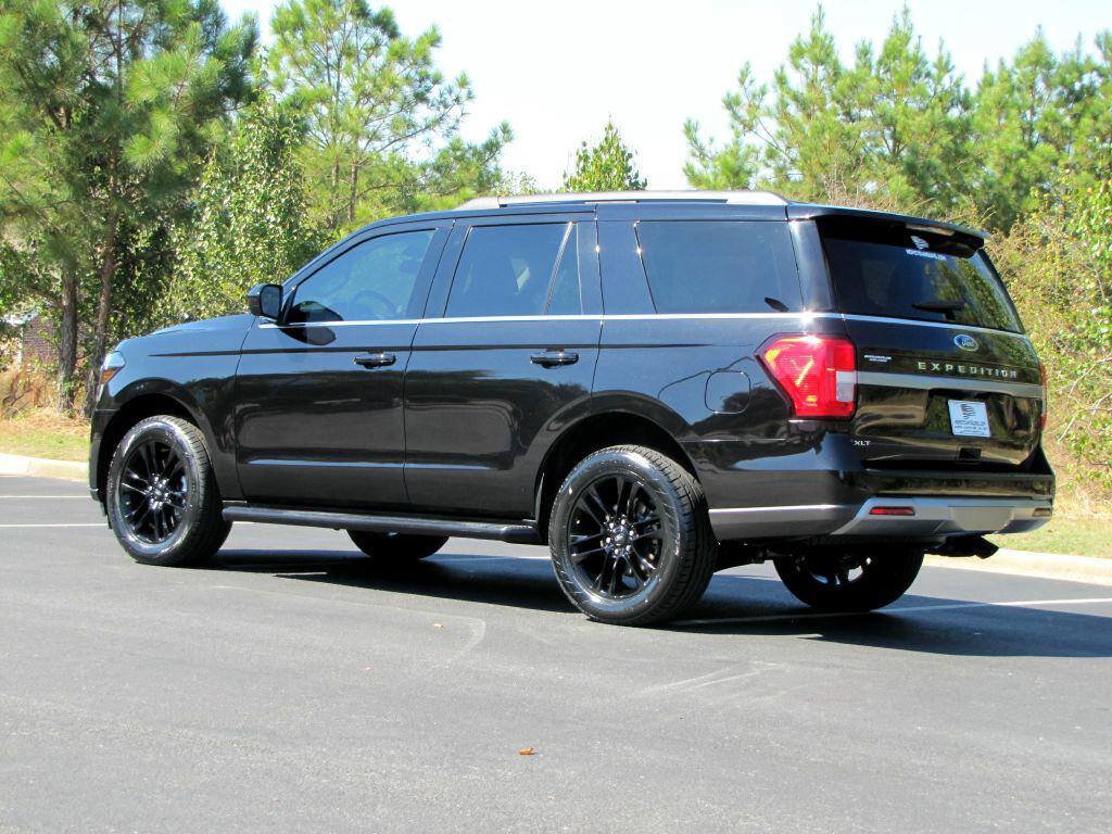 Used 2024 Ford Expedition XLT RWD image 7