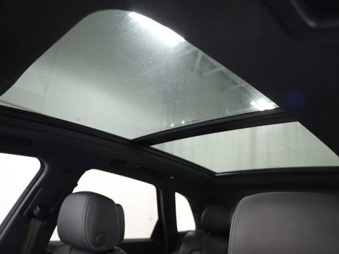 Used 2023 Audi SQ5 Premium Plus w/ Premium Plus Package image 19