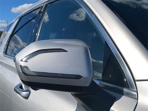 Used 2024 Hyundai Palisade Limited image 11