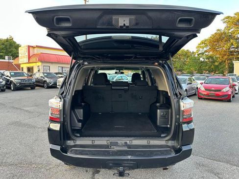 Used 2015 Toyota 4Runner SR5 AWD/4WD image 24