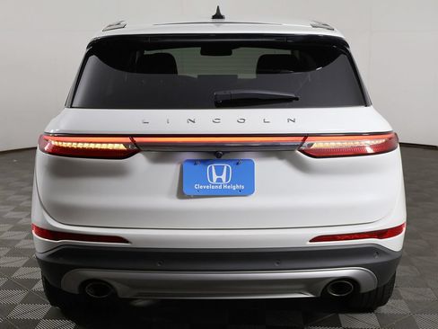 Used 2024 Lincoln Corsair AWD image 11