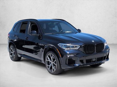 Used 2021 BMW X5 M50i w/ Executive Package AWD/4WD image 3