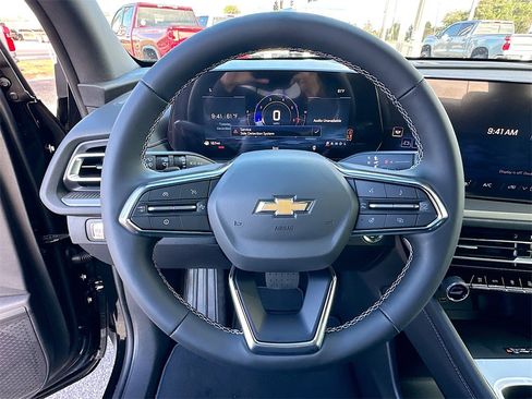 New 2026 Chevrolet Traverse LT image 7