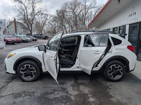 Used 2017 Subaru Crosstrek 2.0i Premium AWD/4WD image 5