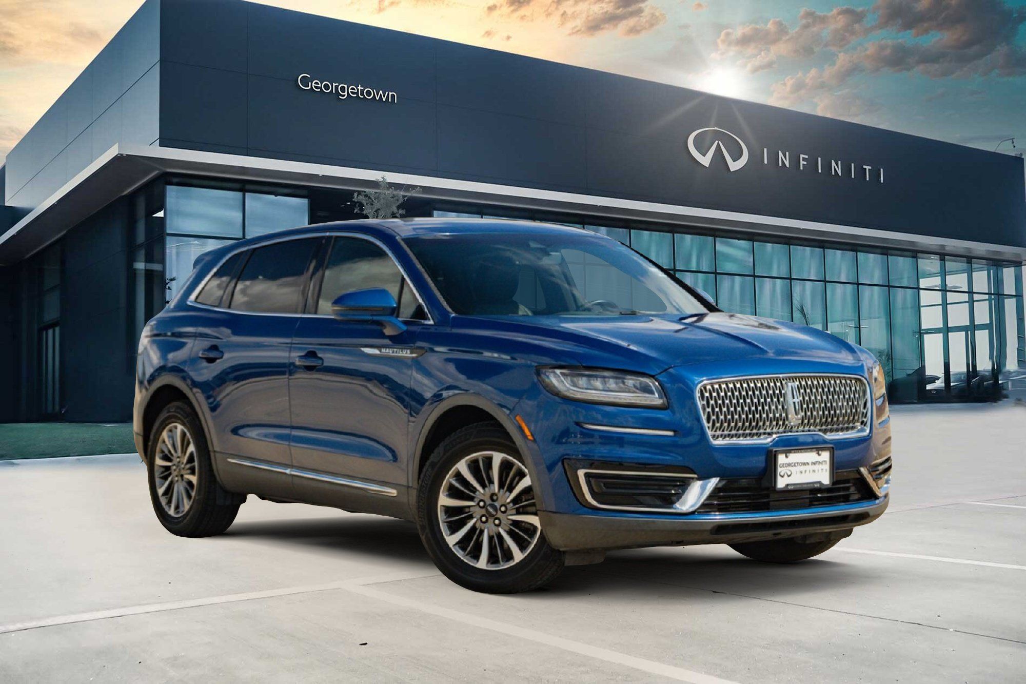 Used 2020 Lincoln Nautilus FWD w/ Equipment Group 101A image 1