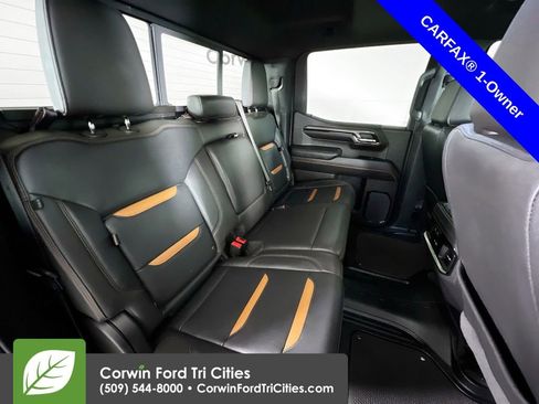 Used 2022 GMC Sierra 1500 AT4 w/ AT4 Premium Package image 16