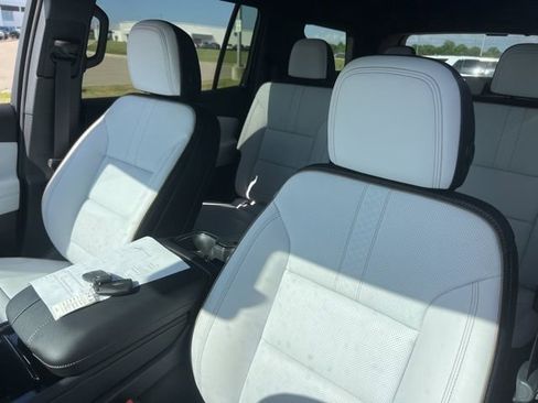 Used 2026 Chevrolet Traverse High Country w/ LPO, Floor Liner Package image 9