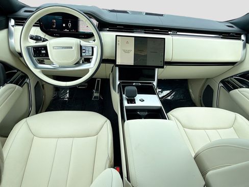 New 2026 Land Rover Range Rover Long Wheelbase Autobiography AWD/4WD image 16