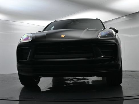 Certified 2026 Porsche Macan AWD/4WD image 60