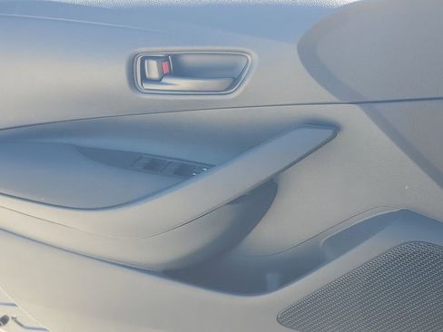 Used 2025 Toyota Corolla LE w/ Convenience Package image 24