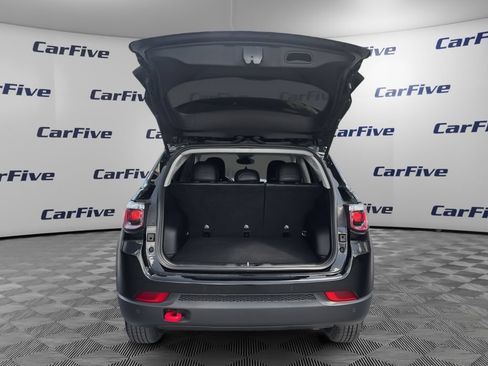 Used 2021 Jeep Compass Trailhawk AWD/4WD image 11