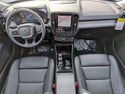 Certified 2026 Volvo XC40 B5 Ultra w/ Climate Package AWD/4WD image 19