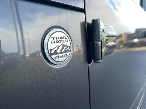 Used 2021 Jeep Wrangler Unlimited Sahara image 10