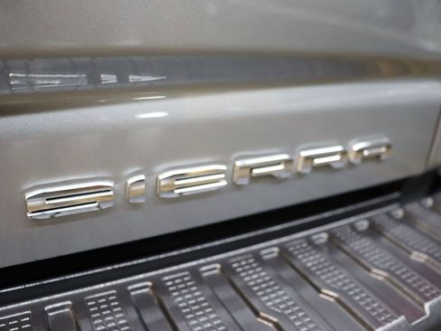 Used 2024 GMC Sierra 2500 Denali w/ Denali Reserve Package image 30