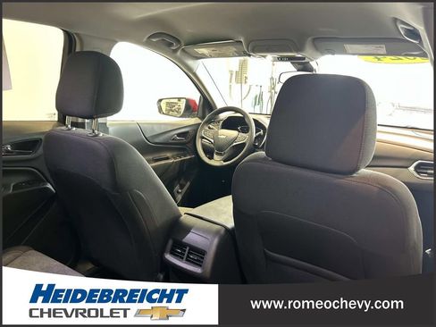 Certified 2024 Chevrolet Equinox LT w/ LPO, Floor Liner Package FWD image 32