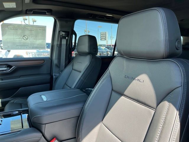 New 2026 GMC Yukon XL Denali w/ Sun & Power Step Package AWD/4WD image 13