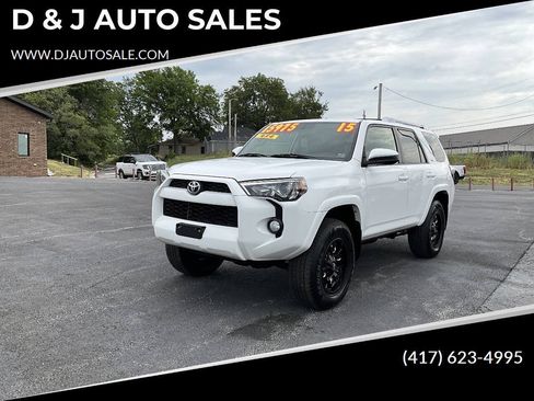 Used 2015 Toyota 4Runner SR5 w/ Four Season Floor Mat Package AWD/4WD image 1