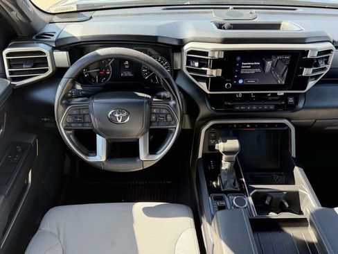 Certified 2025 Toyota Tundra SR5 AWD/4WD image 10