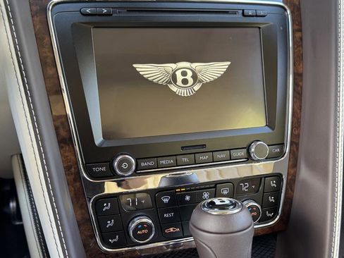 Used 2015 Bentley Flying Spur V8 image 28